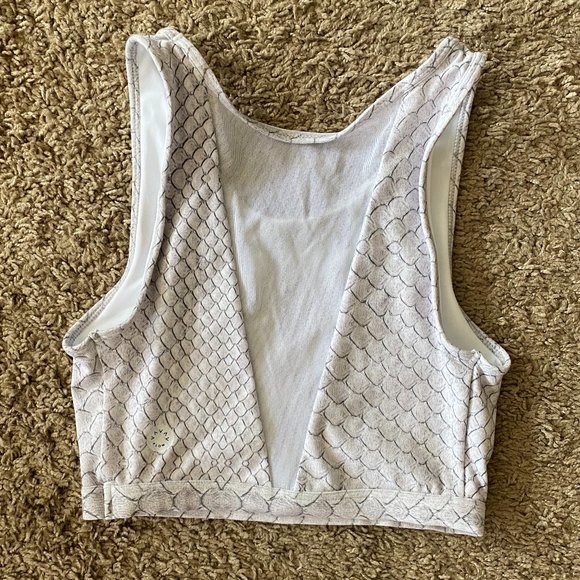 Varley Sports Bra with Mesh front and back - Picture 1 of 3